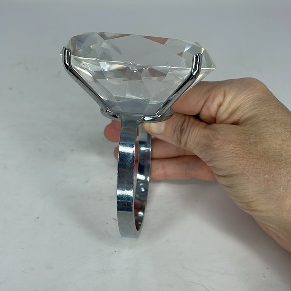LARGE Sparkling Glass Diamond Ring Paperweight - Wedding Decoration - Picture 6 of 11
